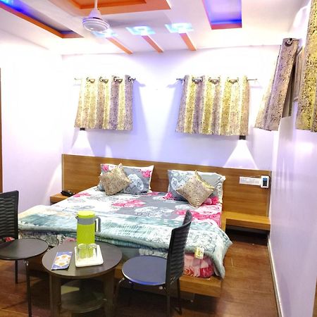 Shaleen Elegance Homestay Nakki Lake 400 Meters Mount Abu Bagian luar foto