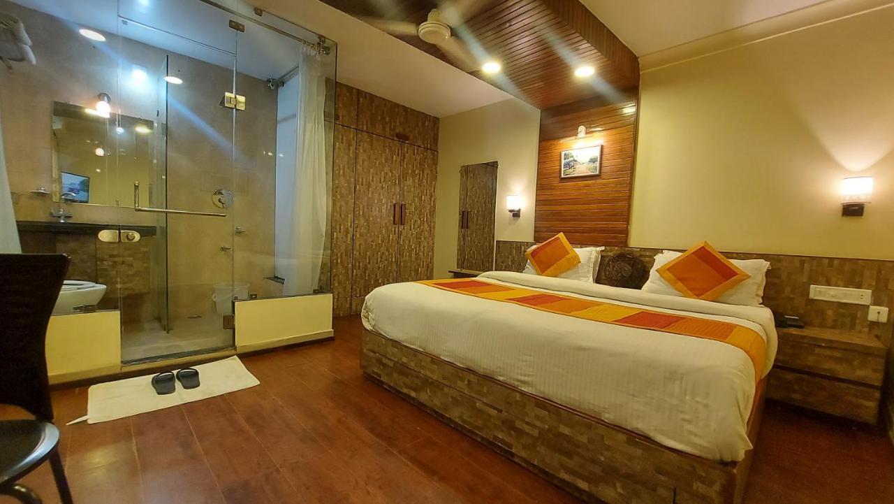 Shaleen Elegance Homestay Nakki Lake 400 Meters Mount Abu Bagian luar foto