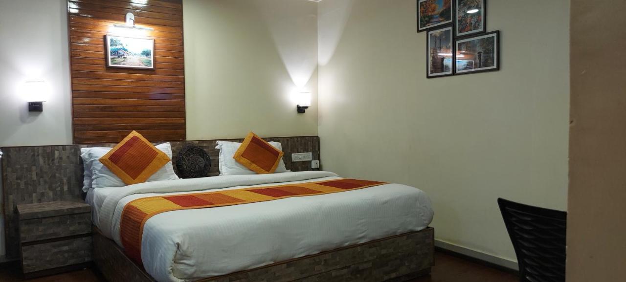 Shaleen Elegance Homestay Nakki Lake 400 Meters Mount Abu Bagian luar foto