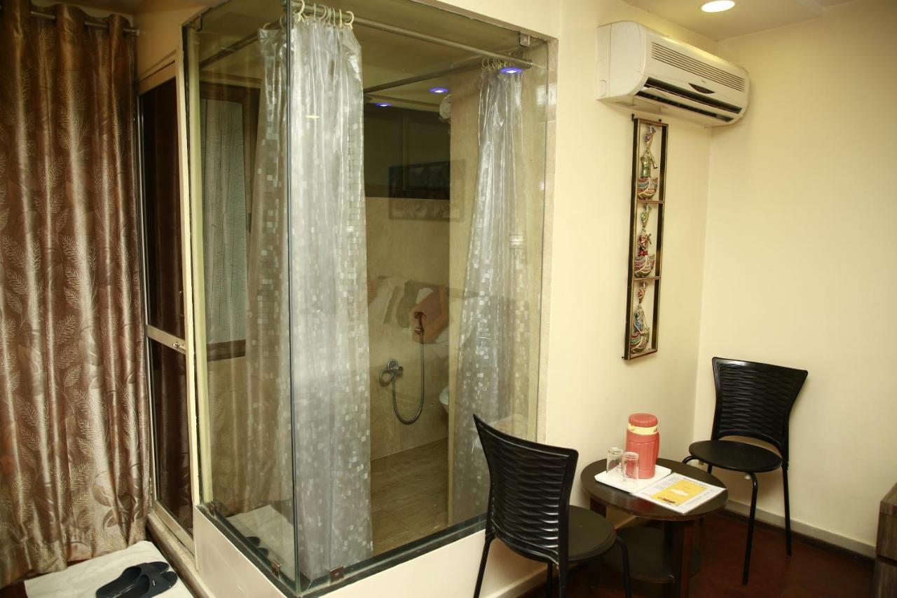 Shaleen Elegance Homestay Nakki Lake 400 Meters Mount Abu Bagian luar foto