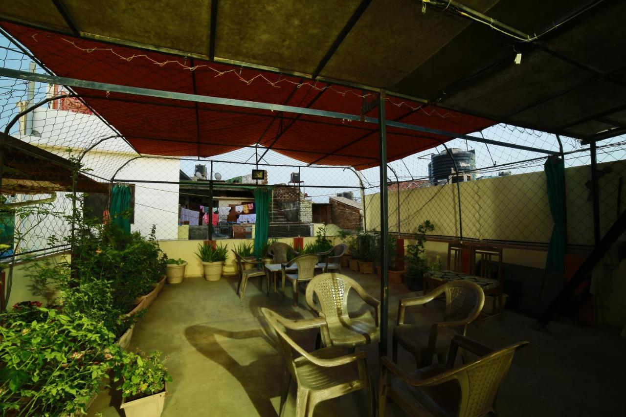 Shaleen Elegance Homestay Nakki Lake 400 Meters Mount Abu Bagian luar foto