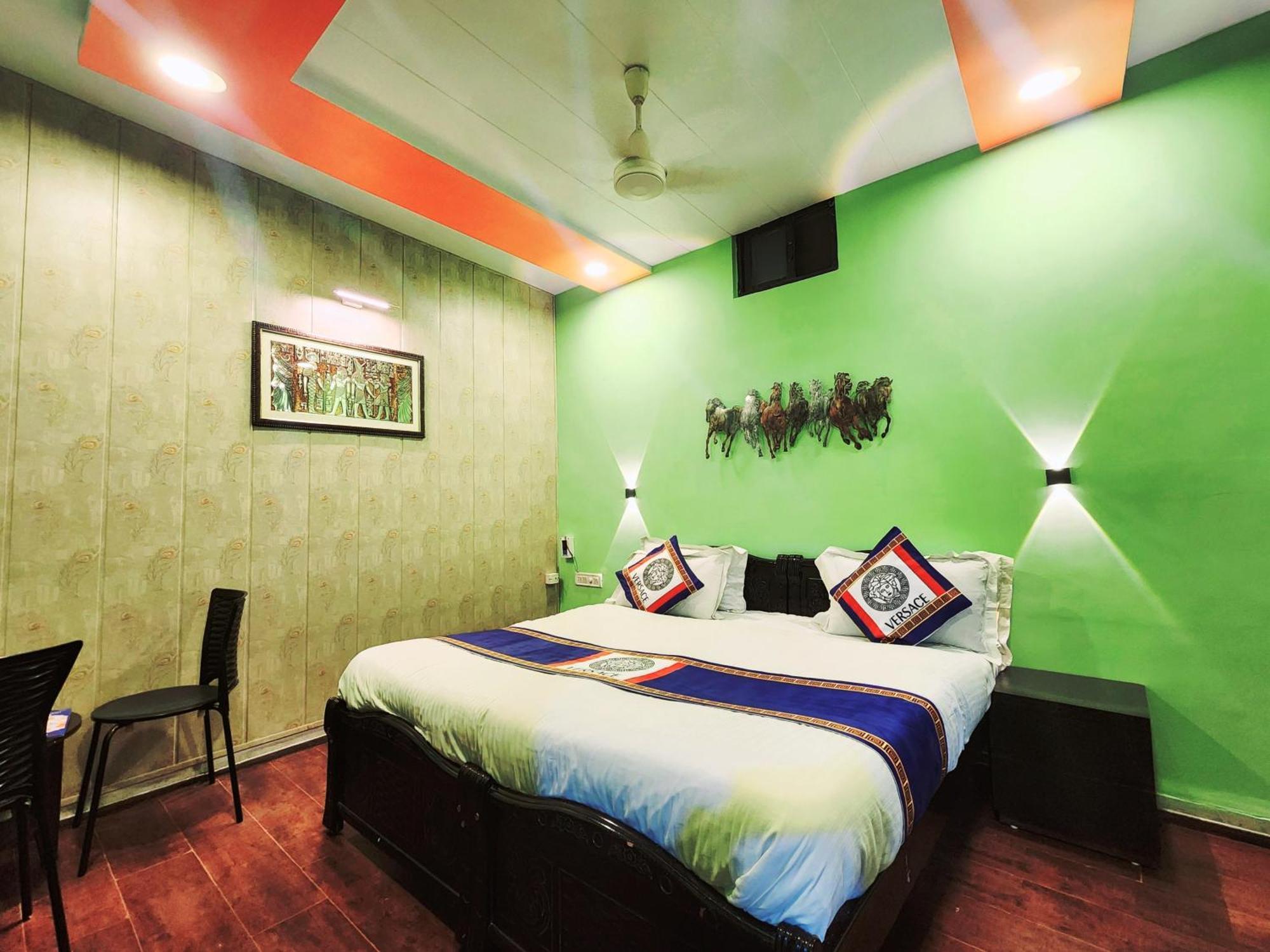 Shaleen Elegance Homestay Nakki Lake 400 Meters Mount Abu Bagian luar foto