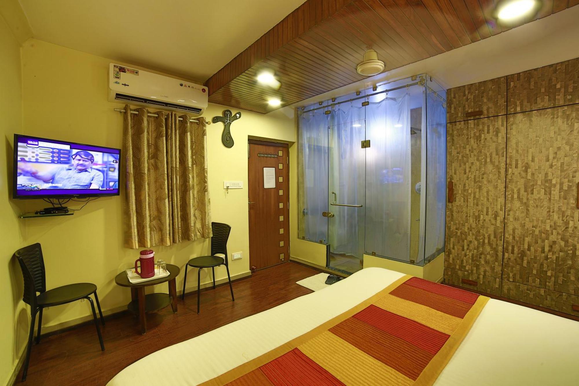 Shaleen Elegance Homestay Nakki Lake 400 Meters Mount Abu Bagian luar foto