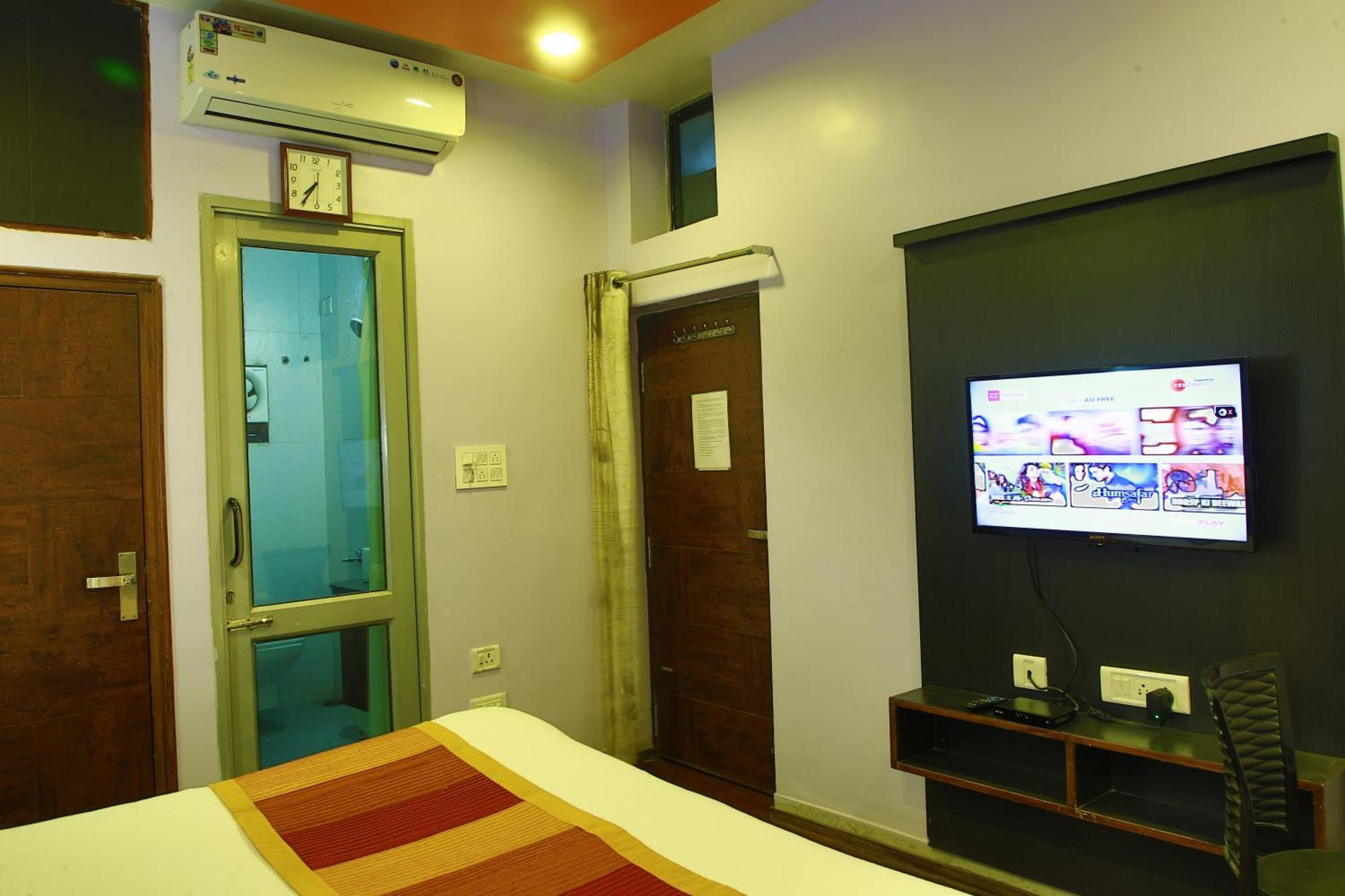 Shaleen Elegance Homestay Nakki Lake 400 Meters Mount Abu Bagian luar foto