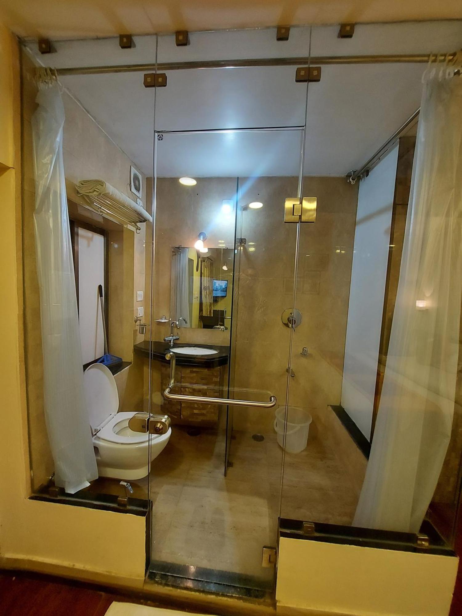 Shaleen Elegance Homestay Nakki Lake 400 Meters Mount Abu Bagian luar foto